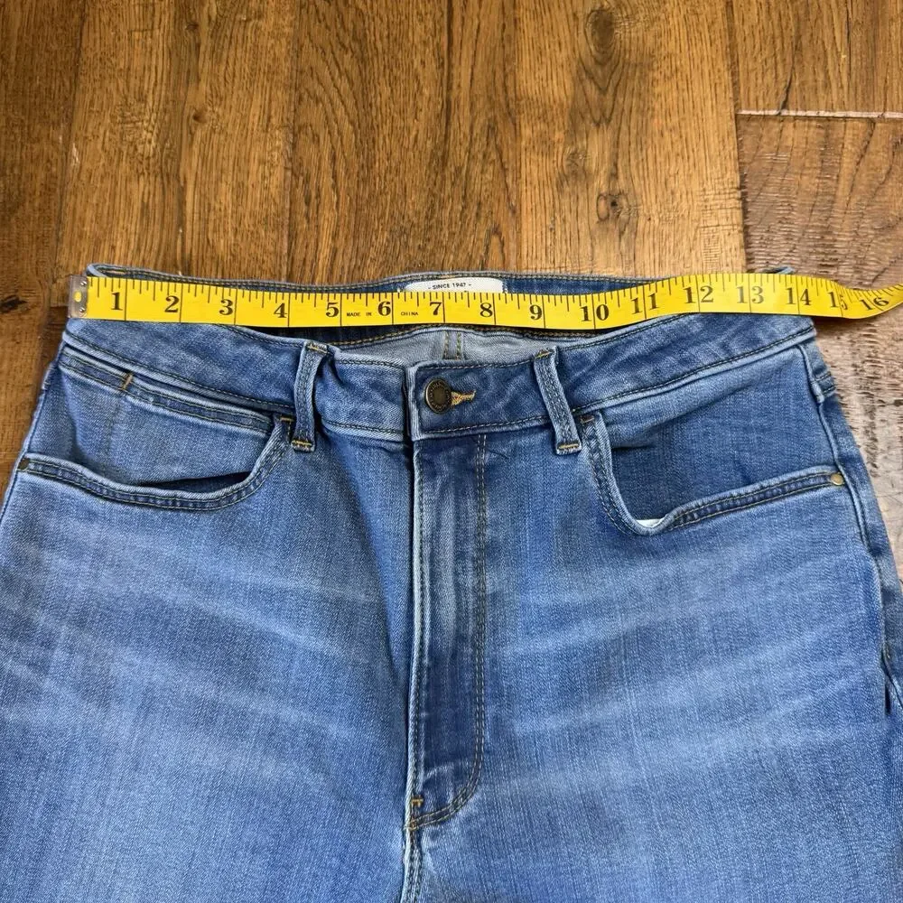 Wrangler Women's High Rise True Straight Jean Size 10x34L Med Wash MT1STRK